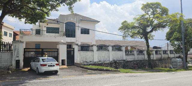 Good area 15000Sf free hold. 1