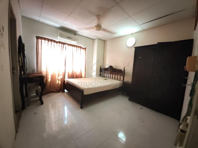 【BELOW MARKET】2 storey House Bandar Tasik Puteri Rawang Kundang 1