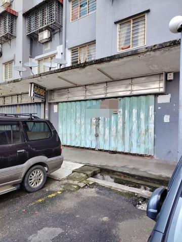 Sri penara ground floor shop bandar Sri permaisuri for sale 1