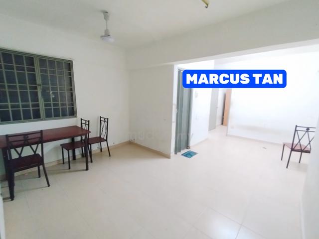 Puncak Erskine 1