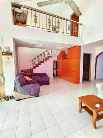 Taman Megah Ria, Permas Jaya, 2450 Sf Renovated 1.5 Storey Semi D Hous 1