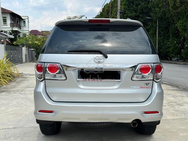 2013 Toyota FORTUNER 2.7 V FACELIFT (A) - 4