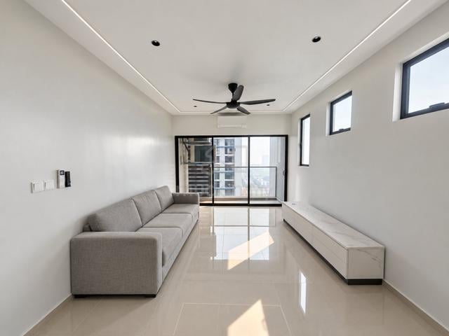 Admiral Residences 1