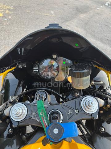 Yamaha R1 Non-TCS - photo 9 of 10