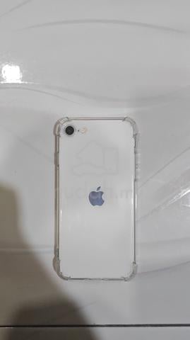 iphone se 2022 (all still working no issues)  - photo 2 of 3