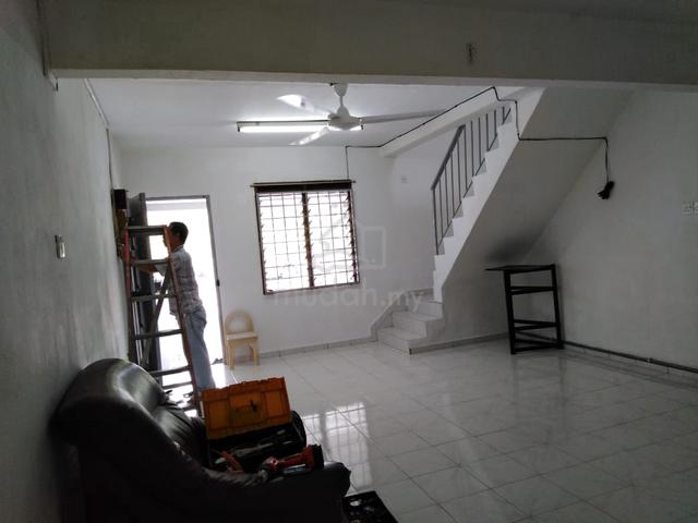 Taman Tas , Rumah Kos rendah 175k ,Got tenant now 5