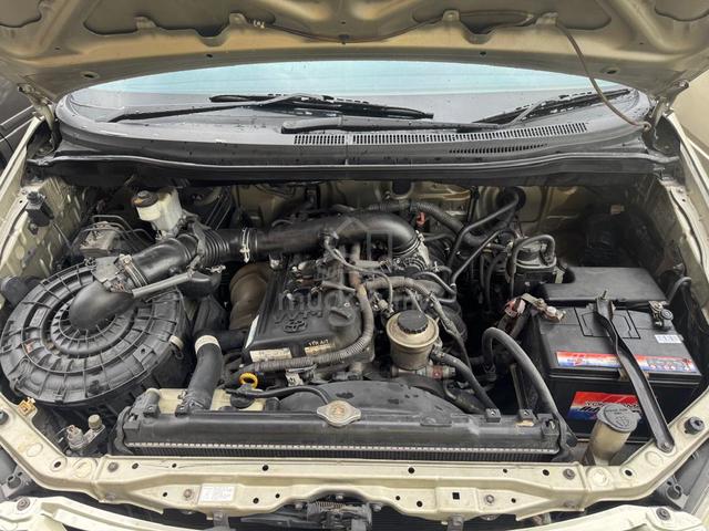 Toyota INNOVA 2.0 G (A) - 5