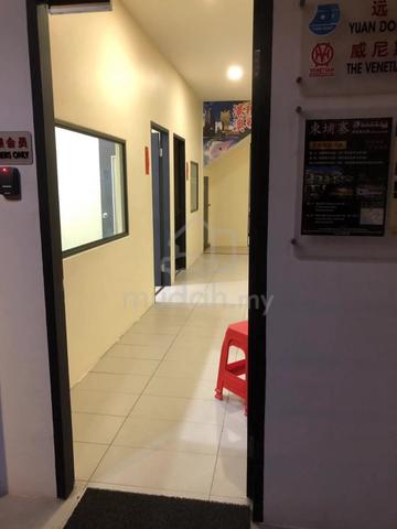 Shop unit For Sale Located at Trinity Hub at Jalan Datuk Tawi Sli 5