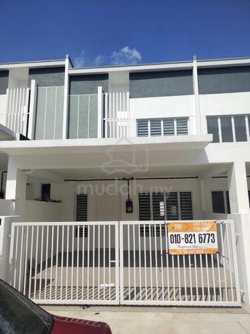 Double Storey Terrace Intermediate Bayu Sutera Sendayan for Rent 1