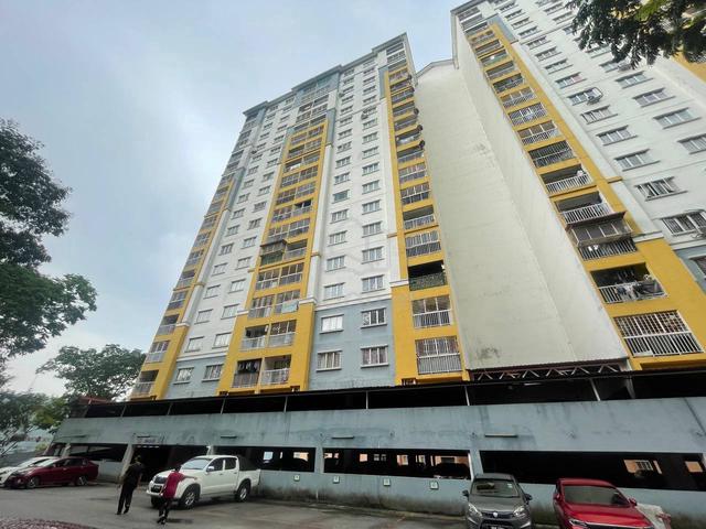 Lakeview Apartments 1