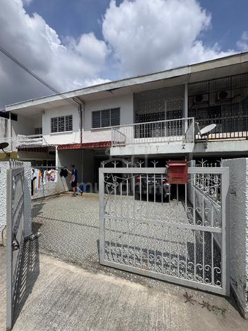 Taman Sri Reko Kajang near MRT 2 Kajang 4 room 3 bathroom 1