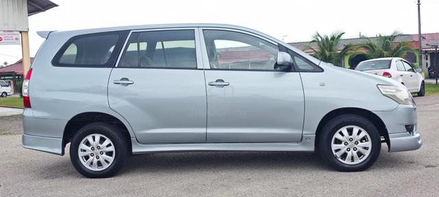 2013 Toyota INNOVA 2.0 E FACELIFT (A) 1 OWNER AJA - 4