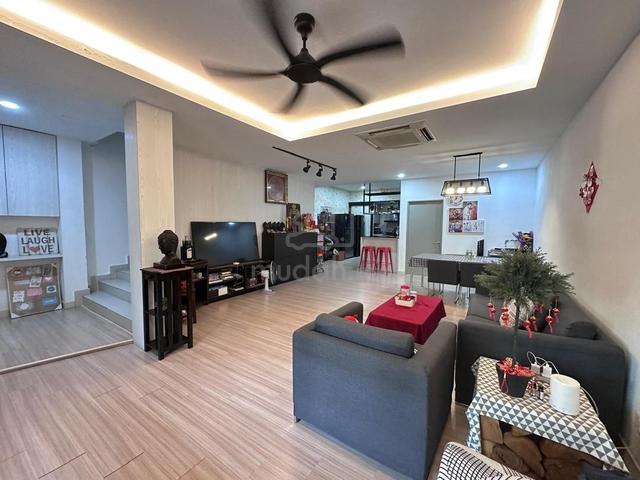 FULLY RENOVATED ‼️ 3 Storey House Taman Sinar Samudra, Batu Caves 1
