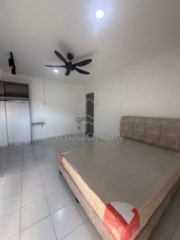 Bukit Indah Johor Room for Rent 1