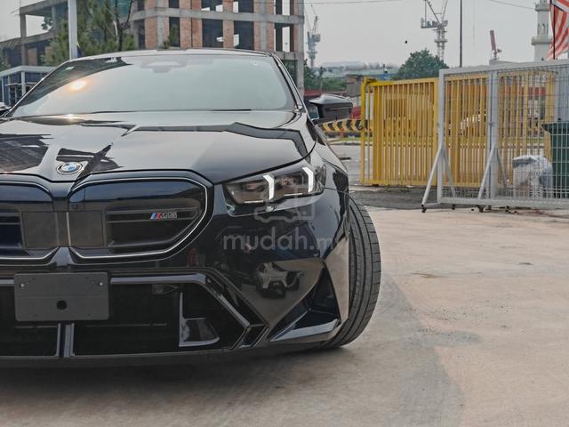 Ready Stock 2025 BMW M5 (G90) M X - DRIVE 4.4 V8 - 4