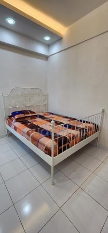 Bilik Untuk Disewa 1