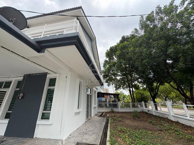 Bandar Saujana Putra, CORNER Lot, Semi-D 2-Storey House 1