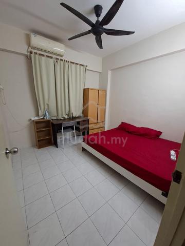 medium room at sg nibong 1