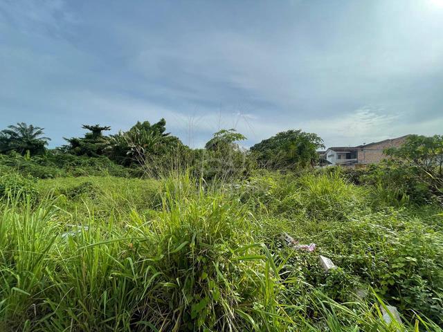 [For Sale] Seri Manjung Tanah Non Bumi 1.5 Ekar Tepi Taman Perumahan 3