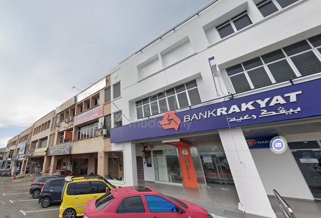 Taman Pine, Jerantut Same Road Bank Rakyat And 7-eleven Main Road 1
