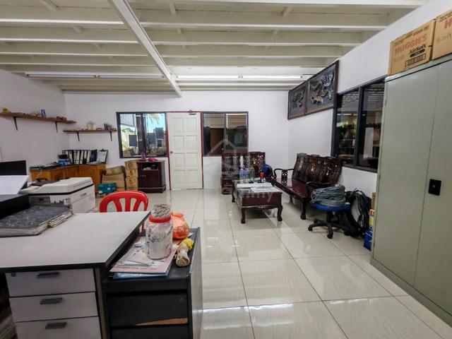 Corner Lot Factory Warehouse at Bukit Rambai Melaka For Rent & Sale 1