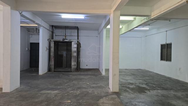 2 Storey Warehouse at Sri Petaling For Rent 1