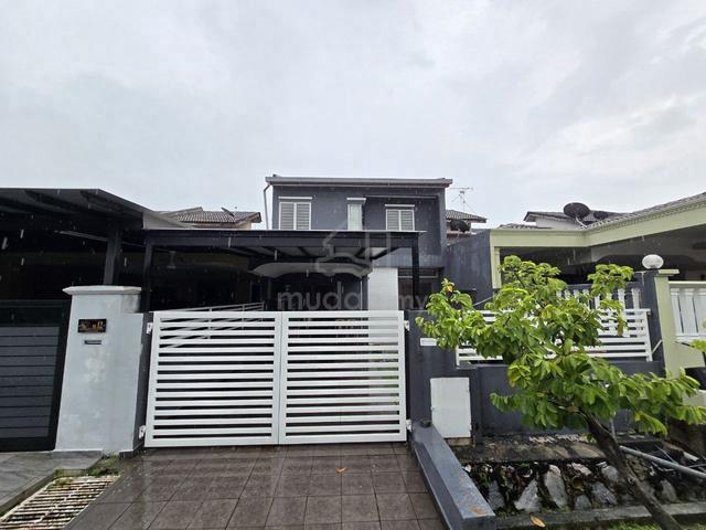 Rumah Cantik RENOVATED Double Storey Taman Sri Andalas Klang 1