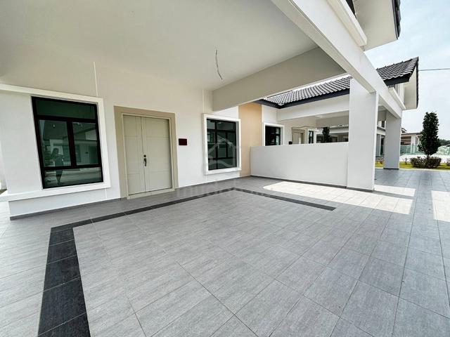 Freehold Gated Guarded 36 x75 Single Storey Semi D nr Jasin Tol Melaka 1