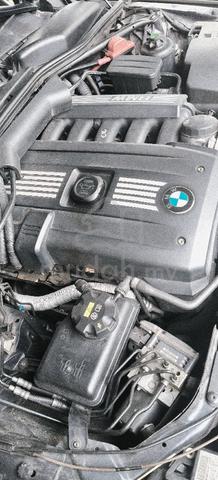 BMW E60 525i LCI MSport 2008/09 CKD - 4