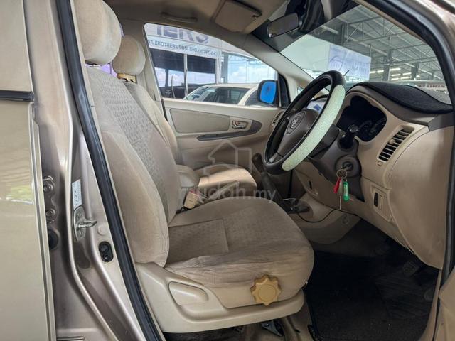2005 Toyota INNOVA 2.0 E (M) - 5