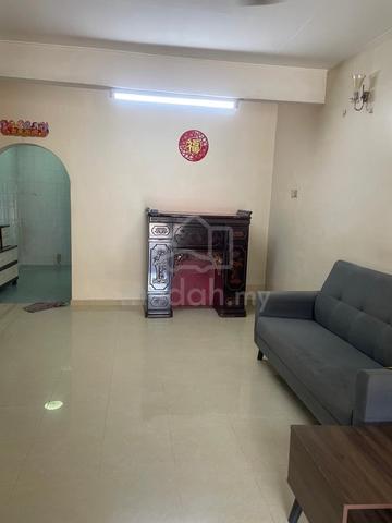 Double-Storey Landed Home for Rent 1