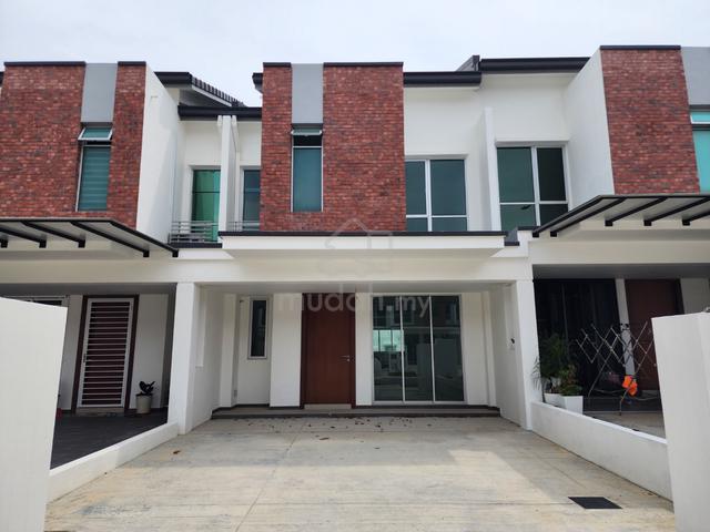 Illaria Hillside Homes Gamuda Garden 20x65 Basic Unit 1