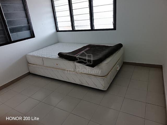 Room for rent shot term 1