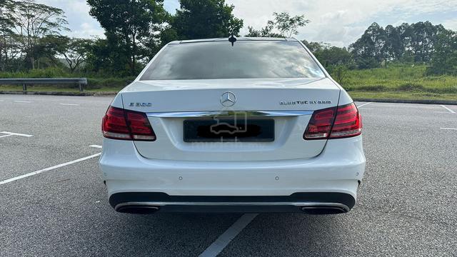 2015 Mercedes Benz E300 BLUETEC HYBRID (CKD) 2.2D - 4