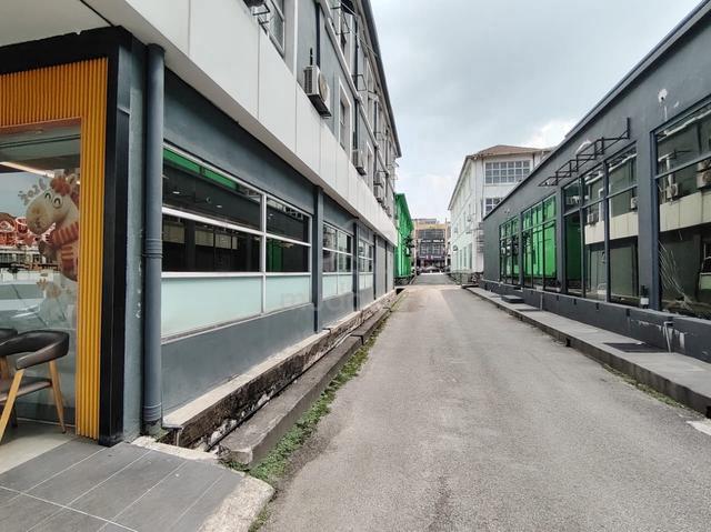 Subang Jaya USJ 10 Taipan Business Centre Whole Unit 3 Sty Shop To Let 1