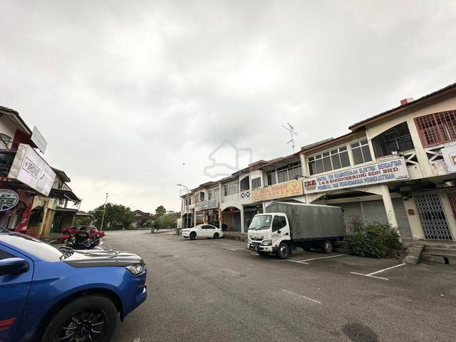 Senai Utama Double Storey Shop Lot Fully Furnished Unit 1