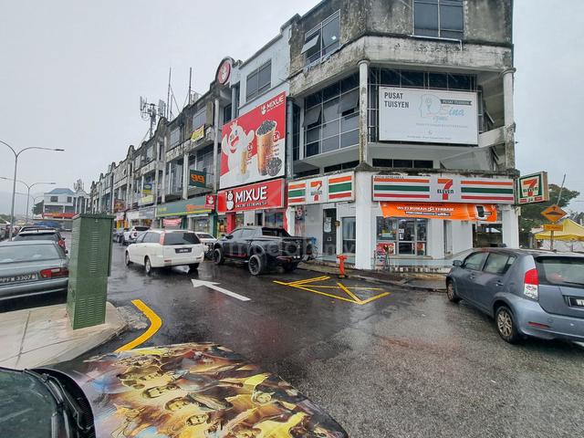 KL Taman Koperasi Polis Fasa 2 Mezzanine Floor Office Corner Unit 1