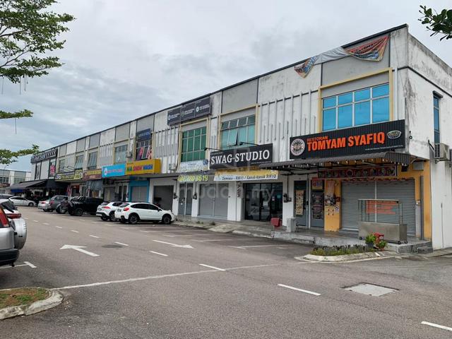 Taman Pulai Mutiara, Upstair Floor Shop Office (Low rental) 1