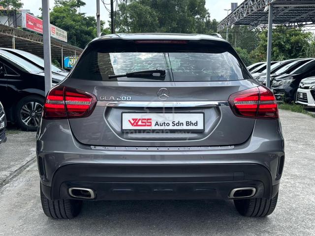 Mercedes Benz GLA 200 1.6 NIGHT EDITION GLA200 - 4