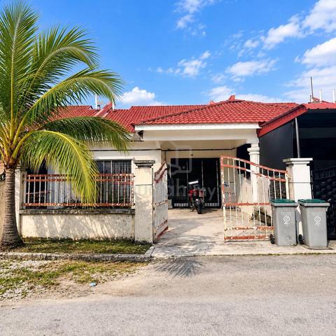 JLN UNIVERSITI 17 l PARIT RAJA l BP l LUAS l NEAR UTHM l BELOW MARKET 1