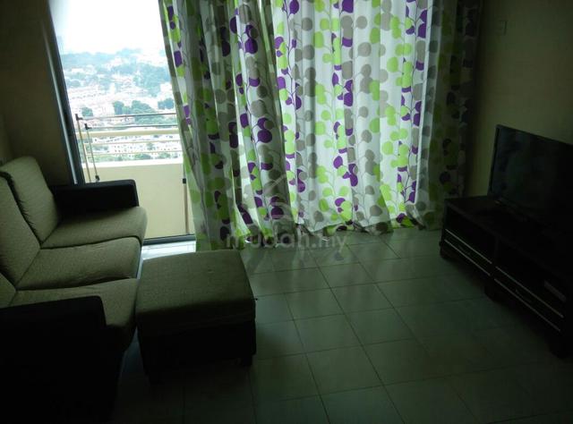 University Place (Plaza Ivory) 1