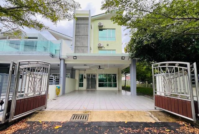 FREEHOLD 3 storey taman universiti bangi 1