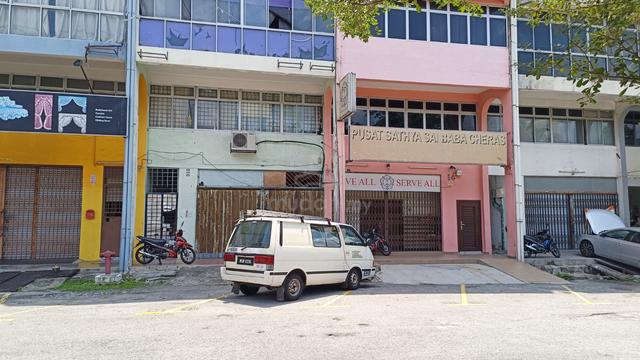 Ground floor Shoplot Taman Alam Jaya Cheras Batu 9 for rent 1