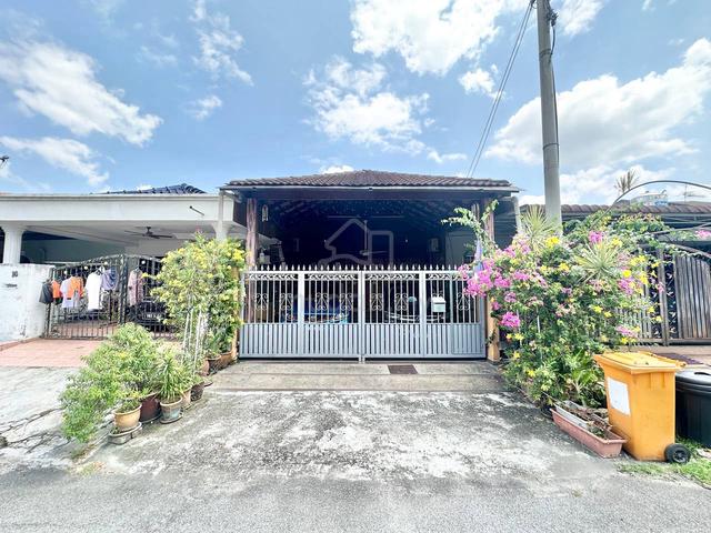 HOT LOCATION! RENOVATED 1.5 Storey Terrace AU1 Keramat Kuala Lumpur 1