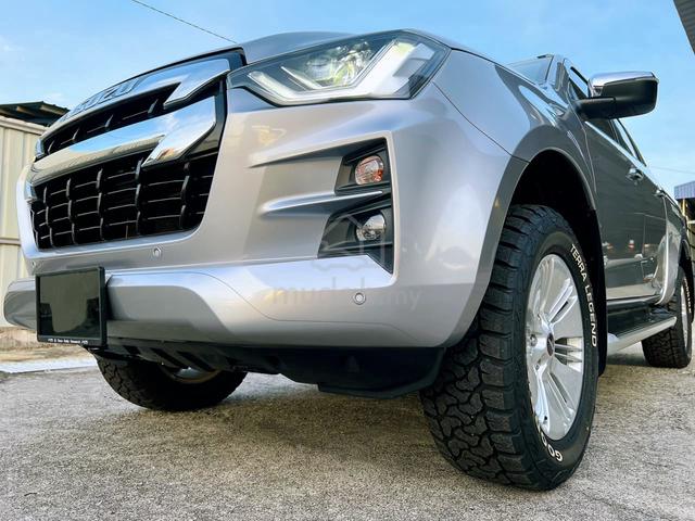 2023 Isuzu D-MAX PREMIUM 1.9 (A) OriPaint Ori 20Km - 4