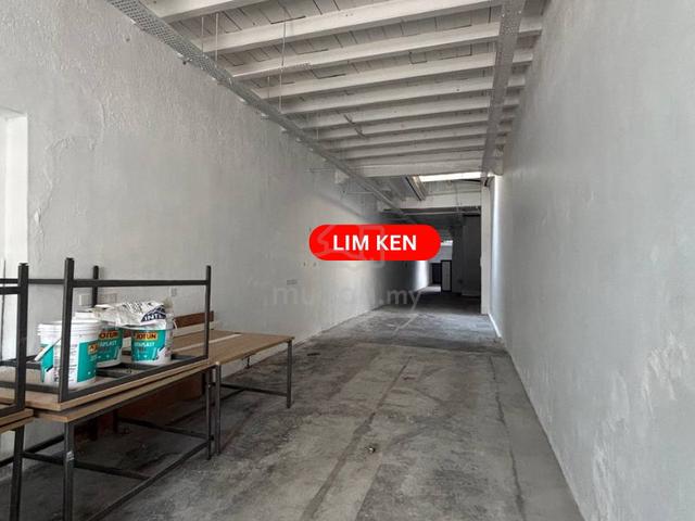 Lebuh Carnarvon 2-Storey Shophouse, Georgetown 1