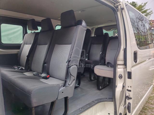 Toyota Hiace Window Van 2021 - photo 5 of 6