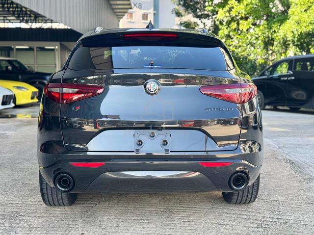 2022 Alfa Romeo STELVIO - 3