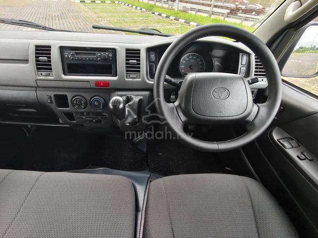 2010 Toyota Hiace 2.7 (M) Window Van High Roof - 5