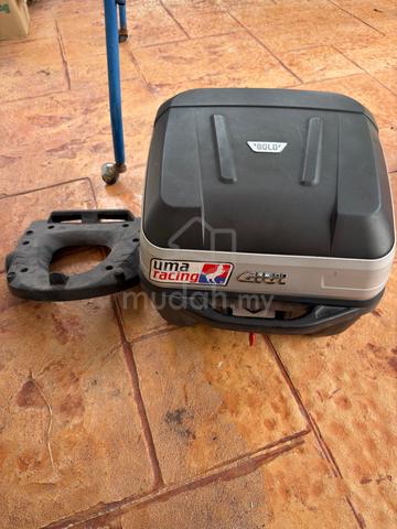 givi bold box 32L with base rack - photo 2 of 2